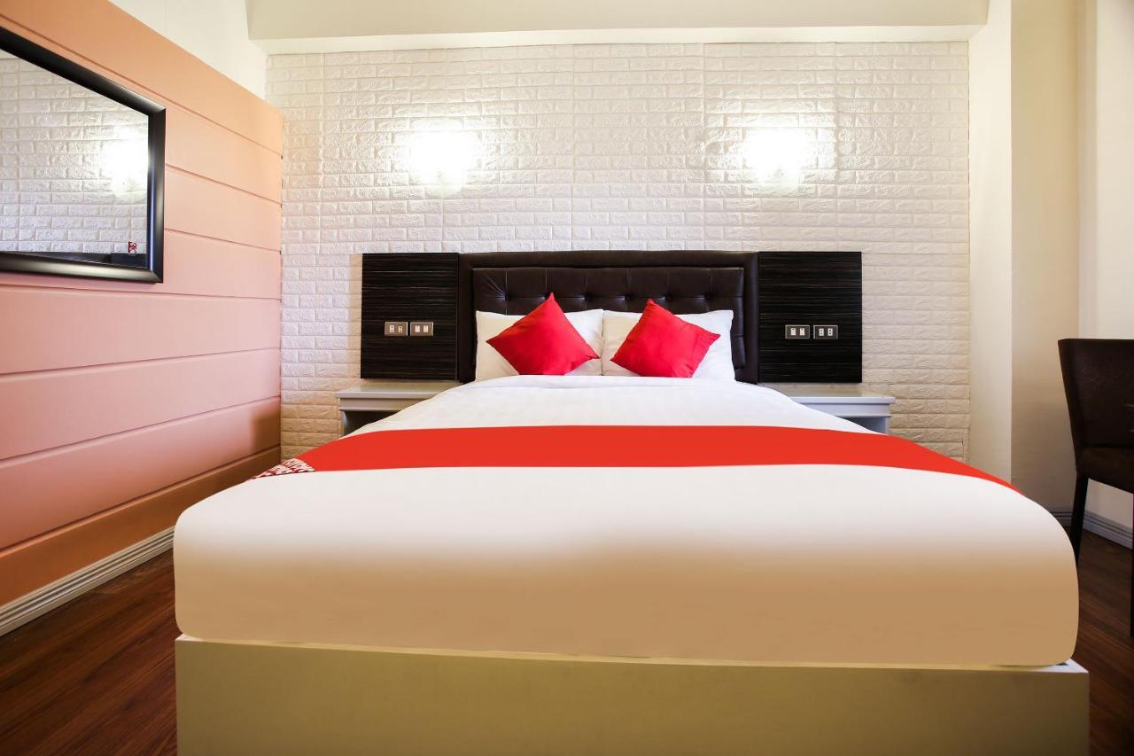 Super Oyo Capital O 786 Kwe Hotel And Resort Angeles Esterno foto